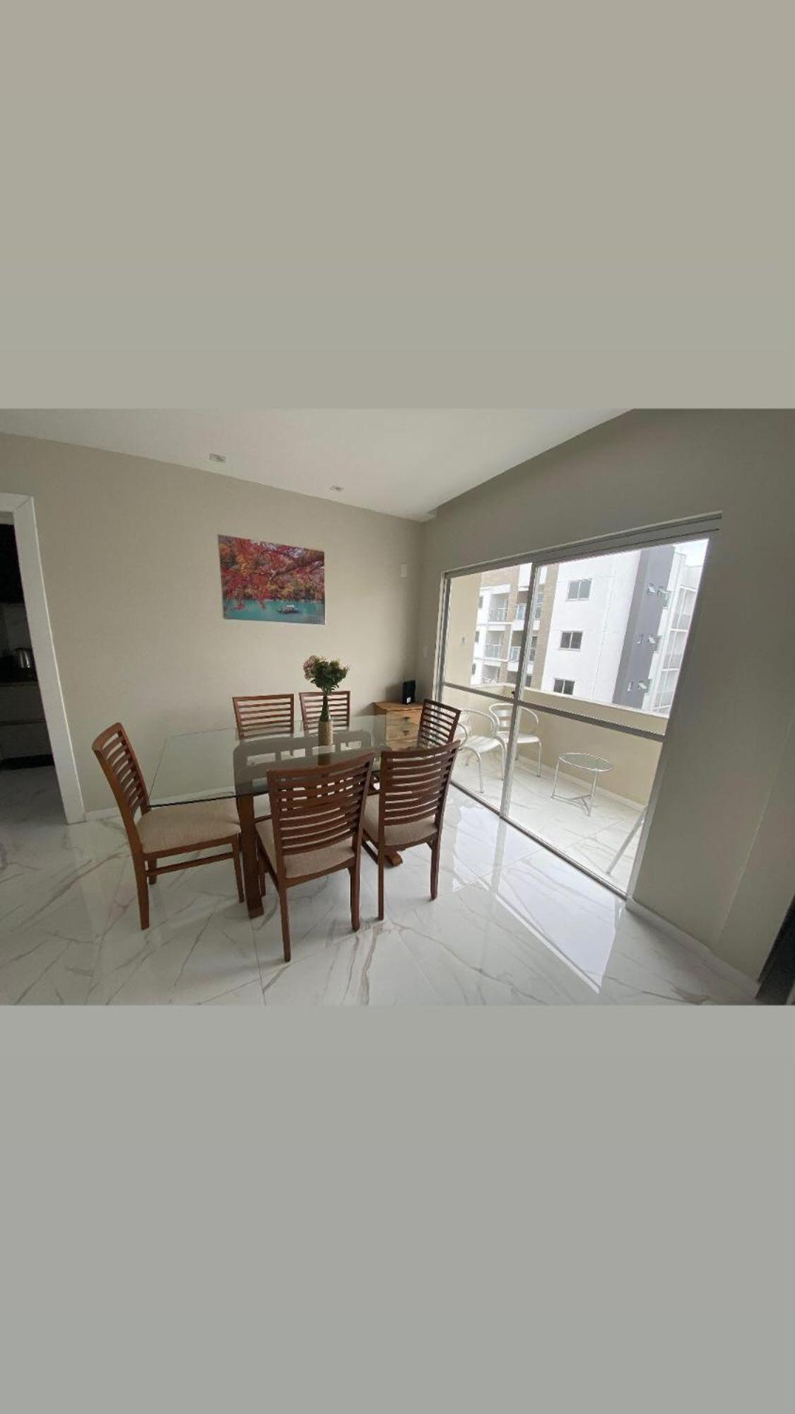 Lindo Ape Com 1 E 1 Prox A * Balneário Camboriú